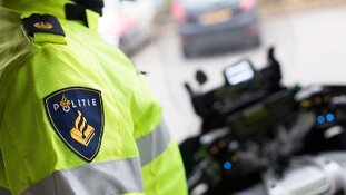 Vrachtwagenchauffeur beroofd door 'nepagenten'