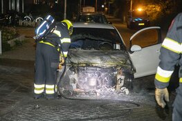 Auto verwoest door brand in Heemskerk