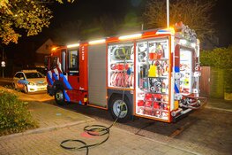 Brandweer blust brand bij basischool in Heemskerk