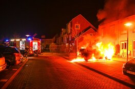 Auto door brand verwoest aan de Spinsteen in Heemskerk