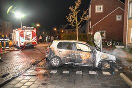 Auto door brand verwoest aan de Spinsteen in Heemskerk
