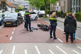 Scooterrijder slaat op de vlucht na aanrijding en wordt aangehouden in Heemskerk