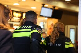 Peter R. de Vries neergeschoten op Lange Leidsedwarsstraat, verdachte voortvluchtig