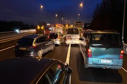 Ravage en lange file na kettingbotsing op A9 bij Spaarndam