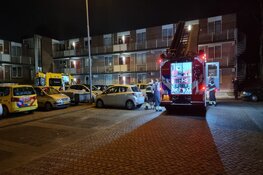 Man wordt onwel en overlijdt in woning