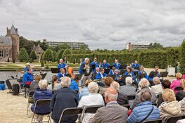 Muziekoptredens in Kasteeltuin Assumburg