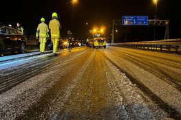 Meerdere auto's betrokken bij kettingbotsing op spekgladde A9
