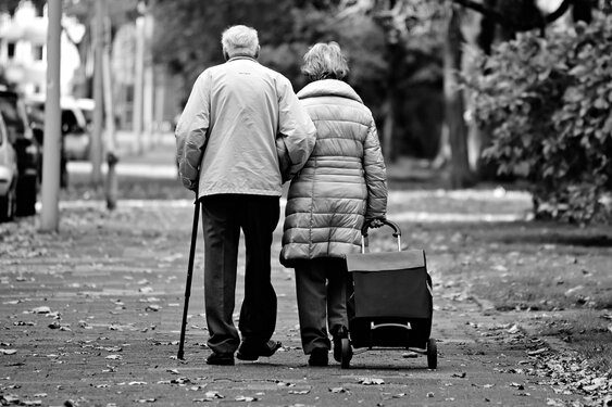 Minder ouderen beperkt in dagelijkse handelingen dan 20 jaar geleden