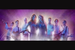 Skytrain & DJ Mark in Podium Laurentz