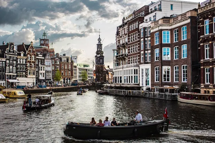 Hoe je de ideale dagcruise samenstelt voor vrienden of familie