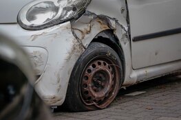 Automobilist aangehouden voor rijden onder invloed en geen rijbewijs na botsing