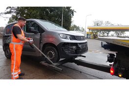 Aanrijding tussen bestelbus en personenauto in Heemskerk
