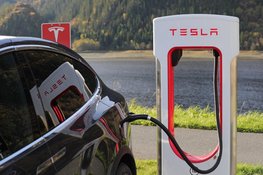EcoHeemskerk start proef elektrische deelauto in het centrum