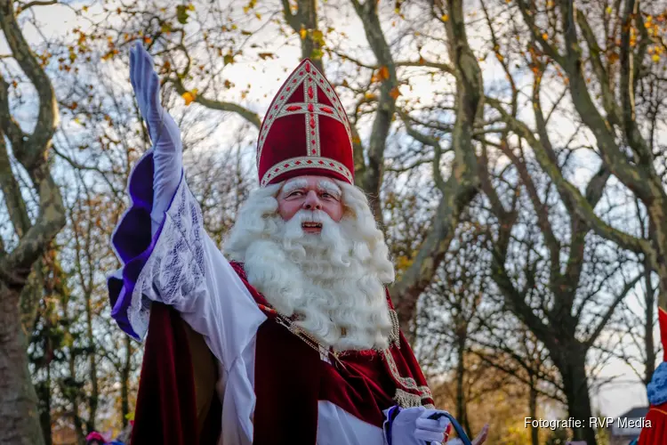 Sinterklaas warm onthaald in Heemskerk