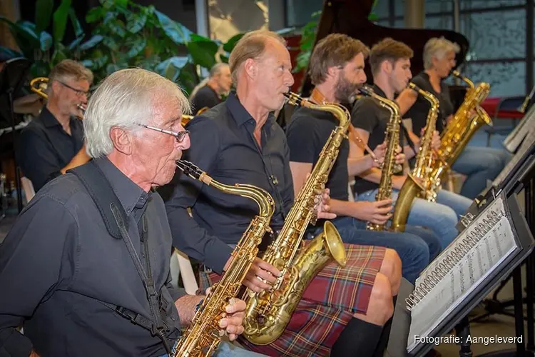 Swingend de kerst in met Seaside Big Band in Laurentz