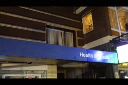 Explosie richt grote schade aan bij winkelpand in Heemskerk