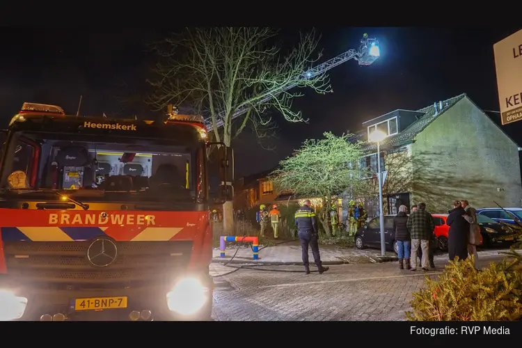 Uitslaande woningbrand aan de Zevenhoeven in Heemskerk