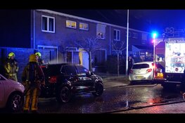Autobrand in woonwijk te Heemskerk