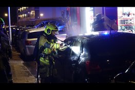 Autobrand in woonwijk te Heemskerk
