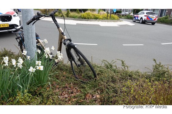 Fietser gewond bij aanrijding op rotonde in Heemskerk