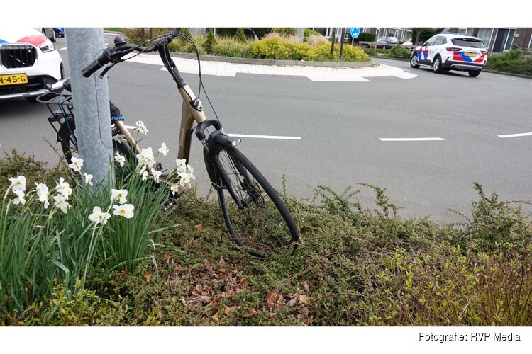 Fietser gewond bij aanrijding op rotonde in Heemskerk