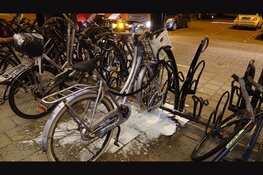 Brandje in fietsenstalling bij NS-station Heemskerk snel onder controle