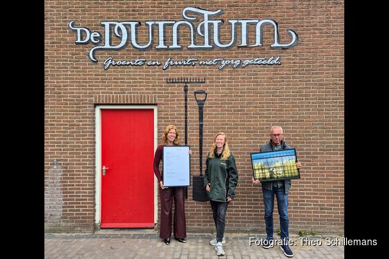 Dorpsfotograaf en dorpsdichter vangen Heemskerkse kas in woord en beeld