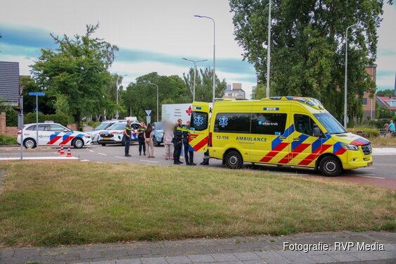 Fietsster gewond na aanrijding met auto in Heemskerk