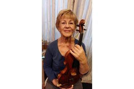 Komende vrijdag Zomerconcert met violiste Loeki Poncin in Dorpskerk Heemskerk