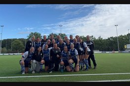 Vrouwen ADO ’20 beginnen competitie met zevenklapper