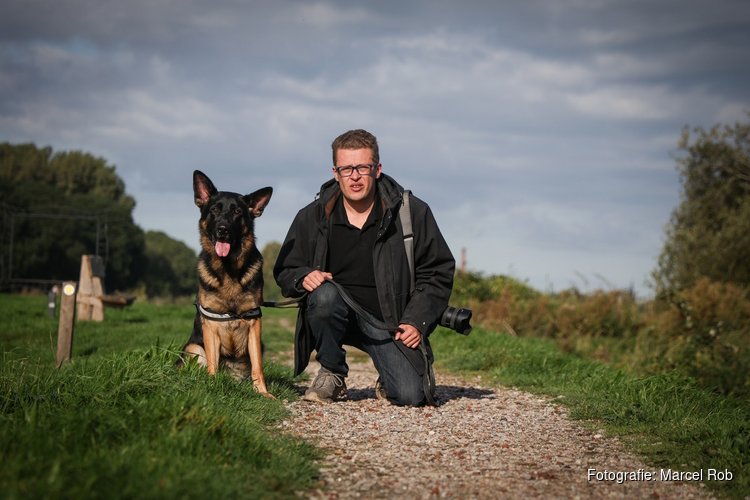 Van een camera in Ermelo tot een eigen persbureau: het verhaal van Ramon Vegelien