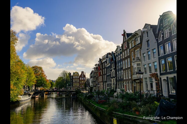 Een échte Amsterdam Experience: 13.000 wandelaars ontdekken hoofdstad te voet